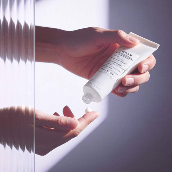 The Maison Margiela REPLICA Up at Dawn Hand Cream 50ml image 2